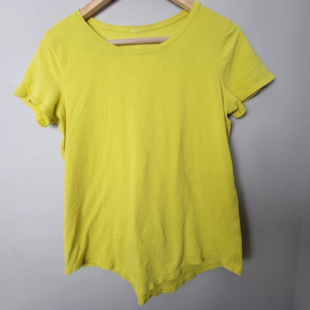 Lululemon Short Sleeve Round Hem Shirt